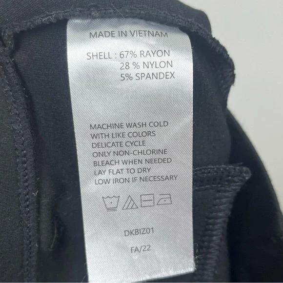 Quince black ponte knit pull on straight leg faux pocket career pants, large. - Picture 9 of 9